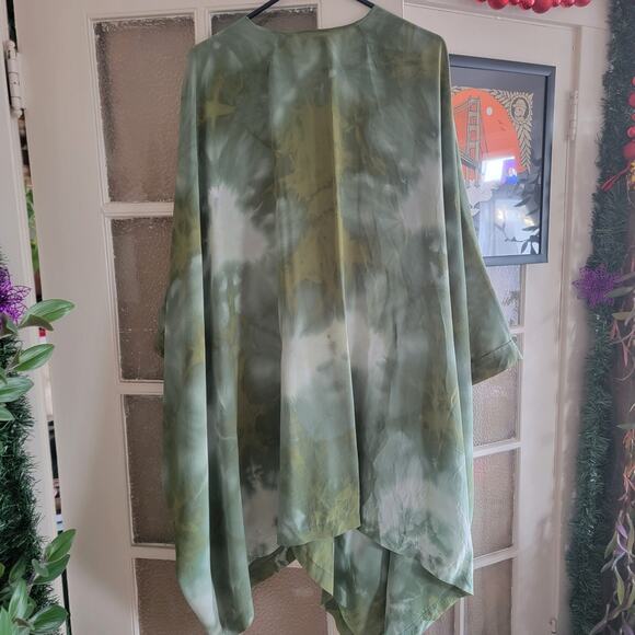 Upstate NY Silk Hand Dyed Ruana/Poncho One Size - Picture 6 of 9